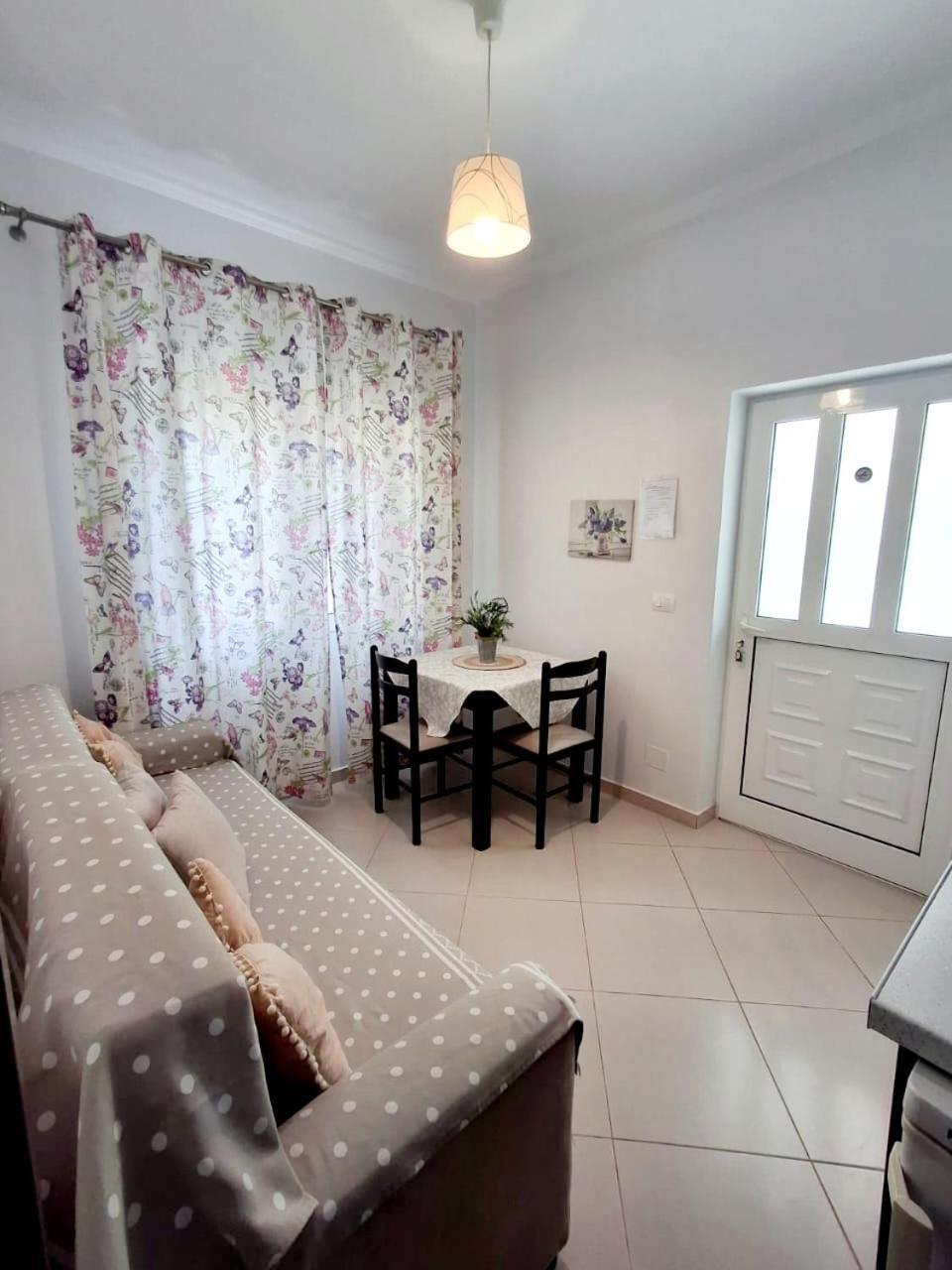 Myksamil Apartments Exterior photo